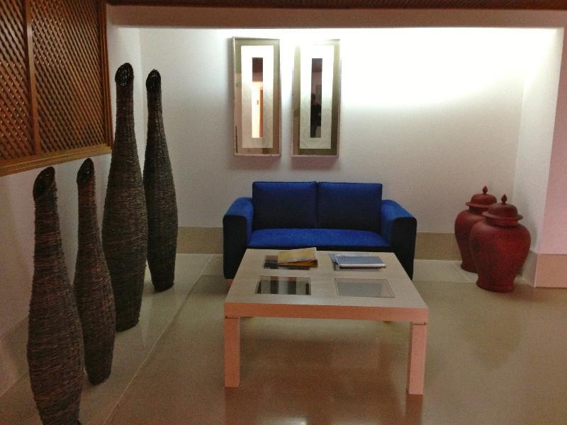 Almar Aparthotel 3*