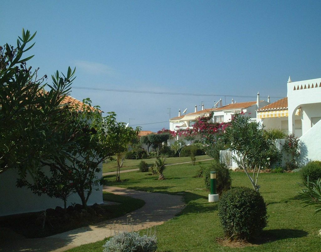 Senhora Da Rocha *