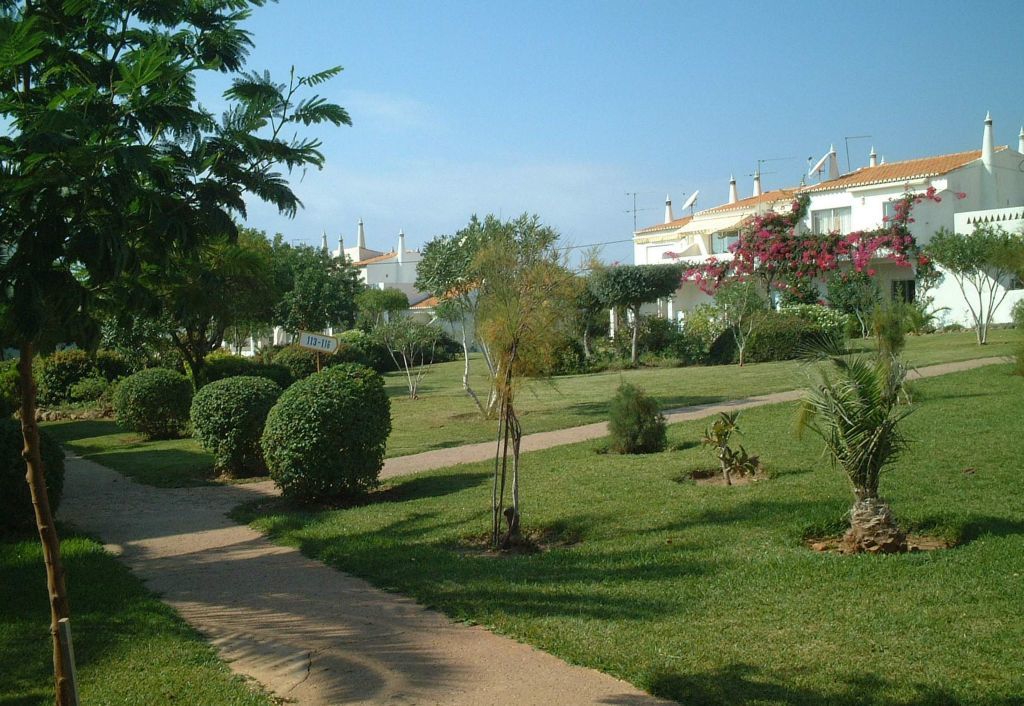 Senhora Da Rocha *