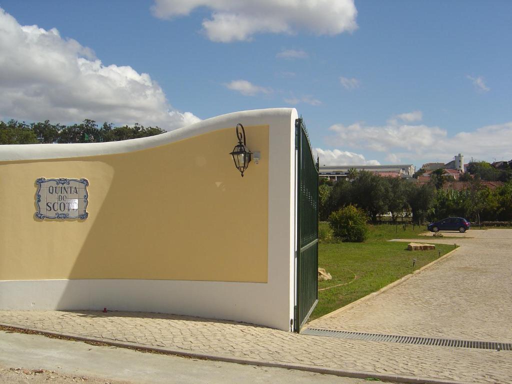 Acomodação com café da manhã  Quinta Do Scoto Sintra