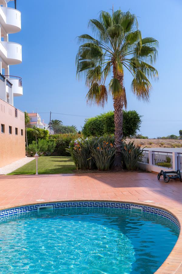 A07 - Seaview And Pool Luxury Lagos