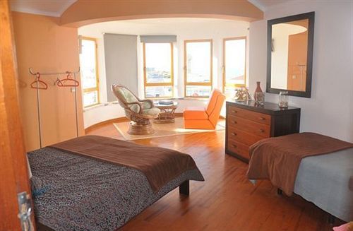 Pensión Pksc - Surfers House Peniche