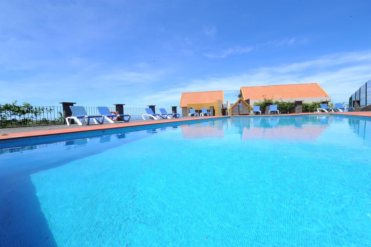 Residencial Farol Bed & Breakfast Ponta do Pargo