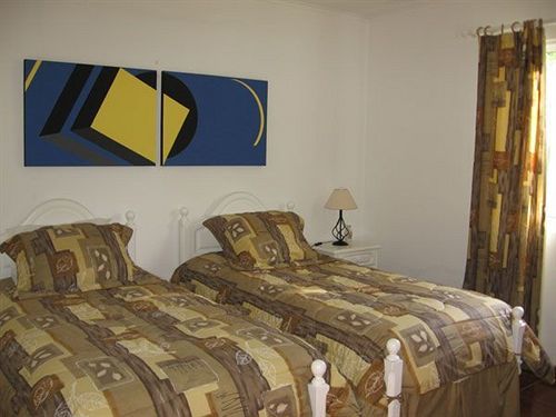 Hotel Quinta Das Acacias Guest Houses 3*