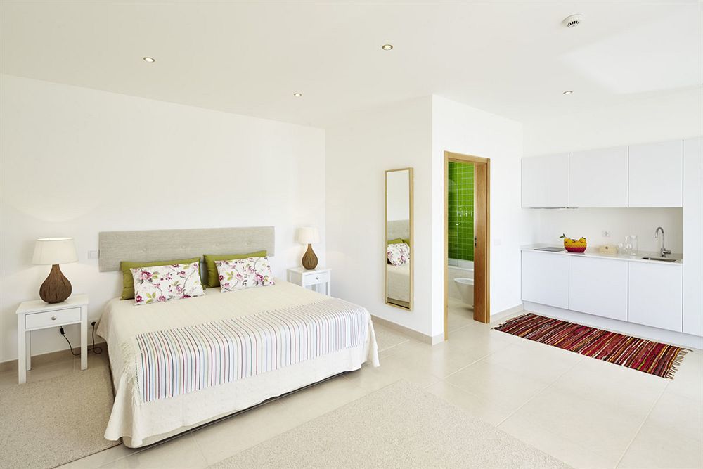 Quinta Dos Perfumes Farm stay *
