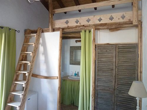 Guest house Casa Fajara 3*
