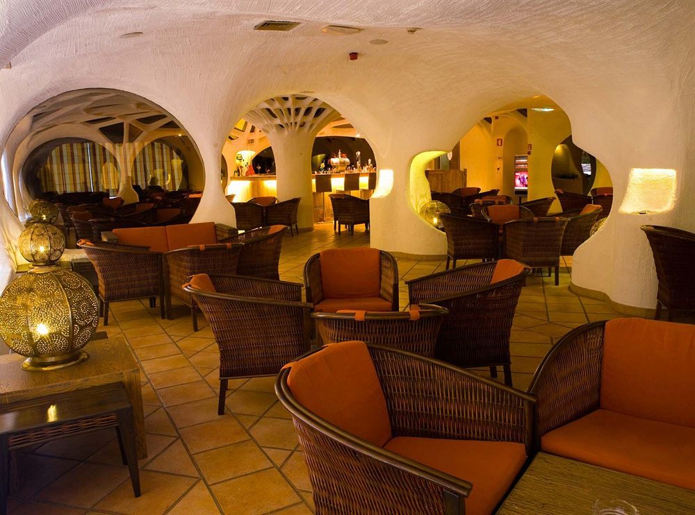 Alcazar &