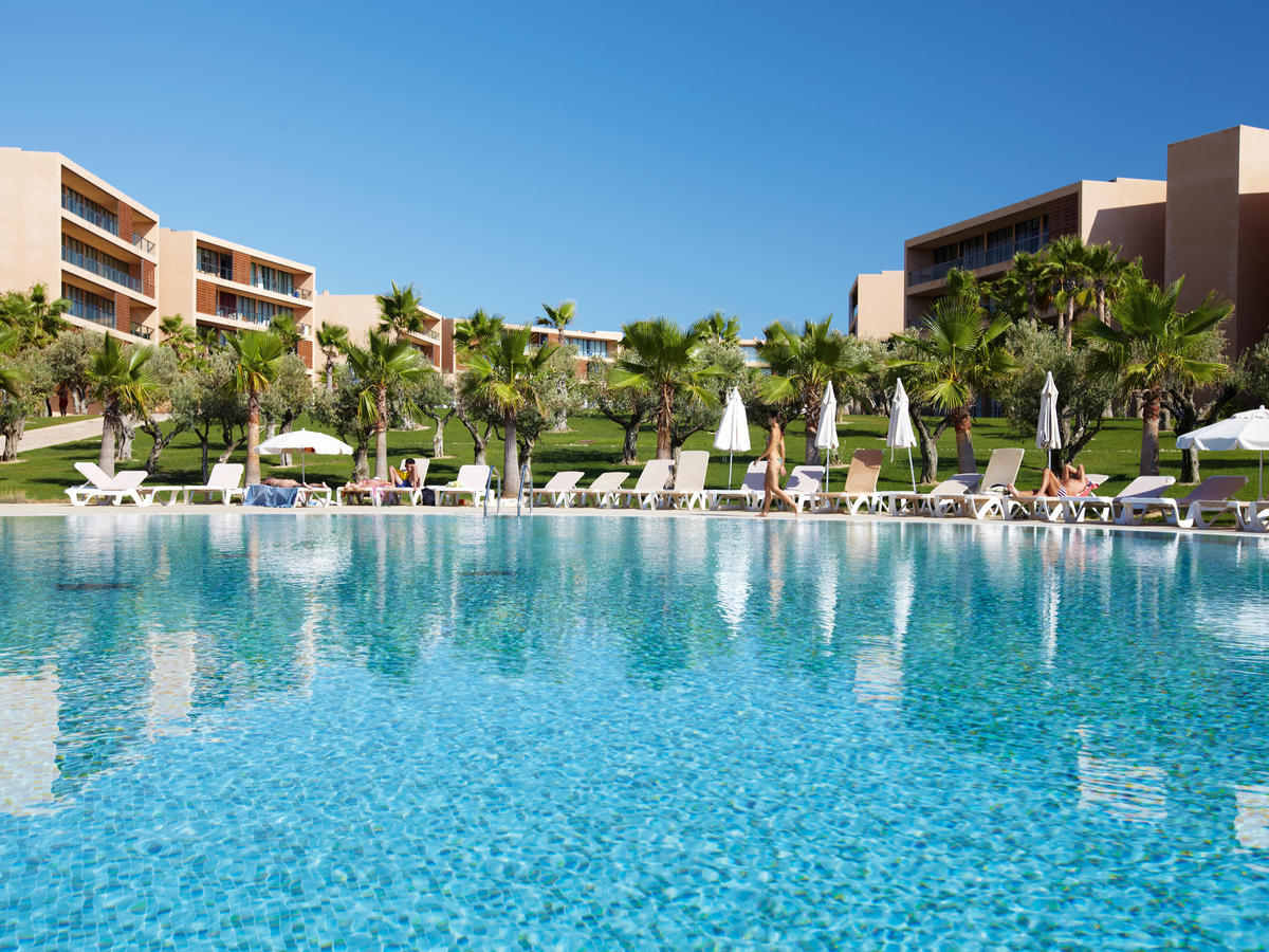 Nau Salgados Lagoas Apartahotel 4*