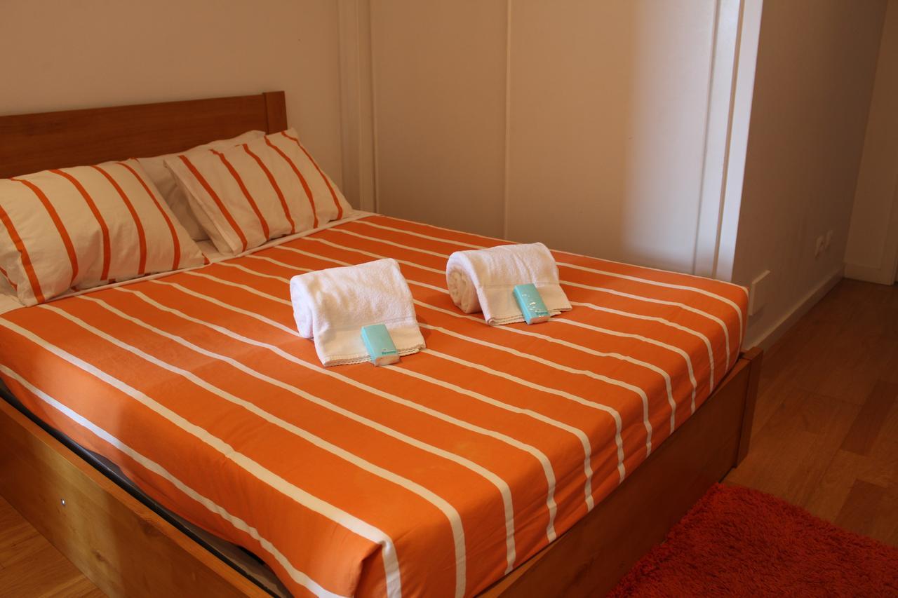 Happy & Hostal Oporto