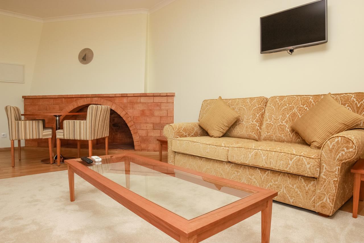 Lagoa Aparthotel 4*