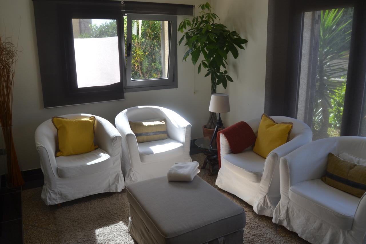 Homestay Casa De *