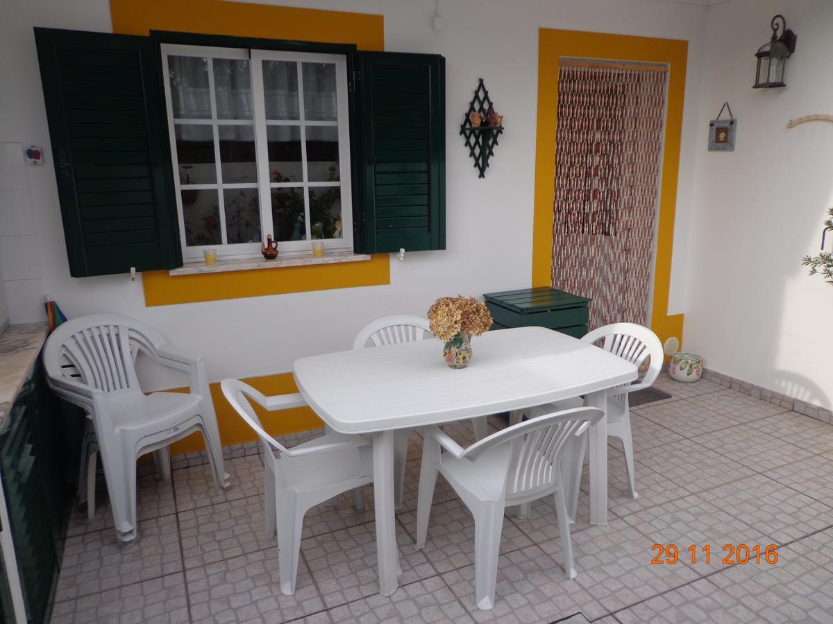 Casa Das Flores Holiday home *