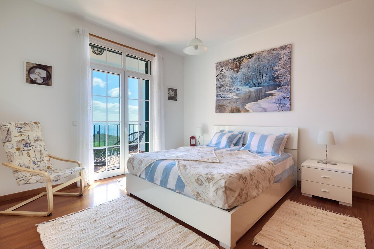 Atalaia Villa *