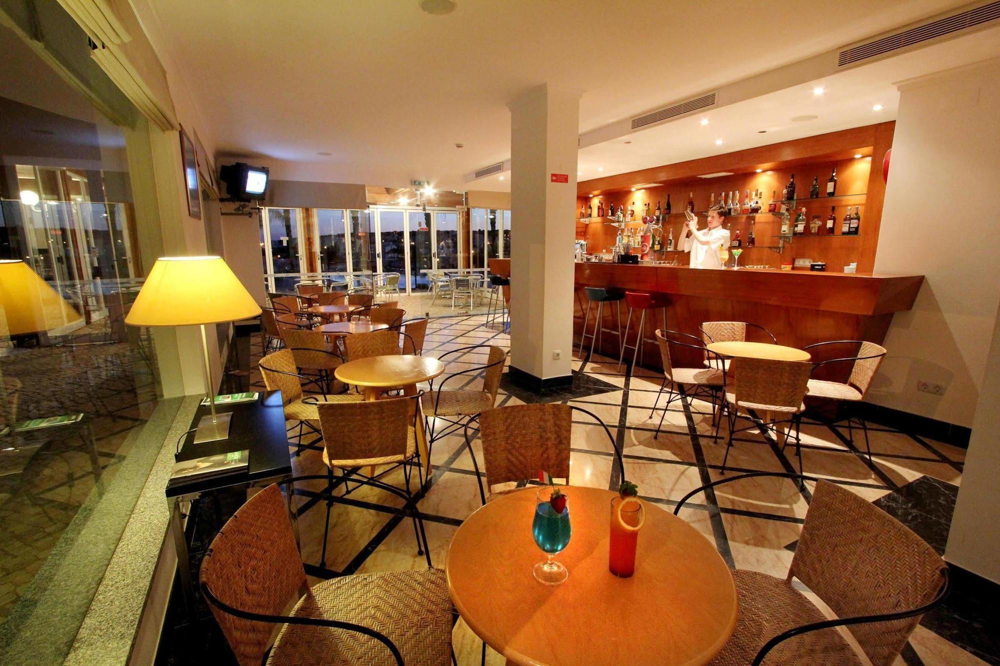 Hotel Mos - 4*