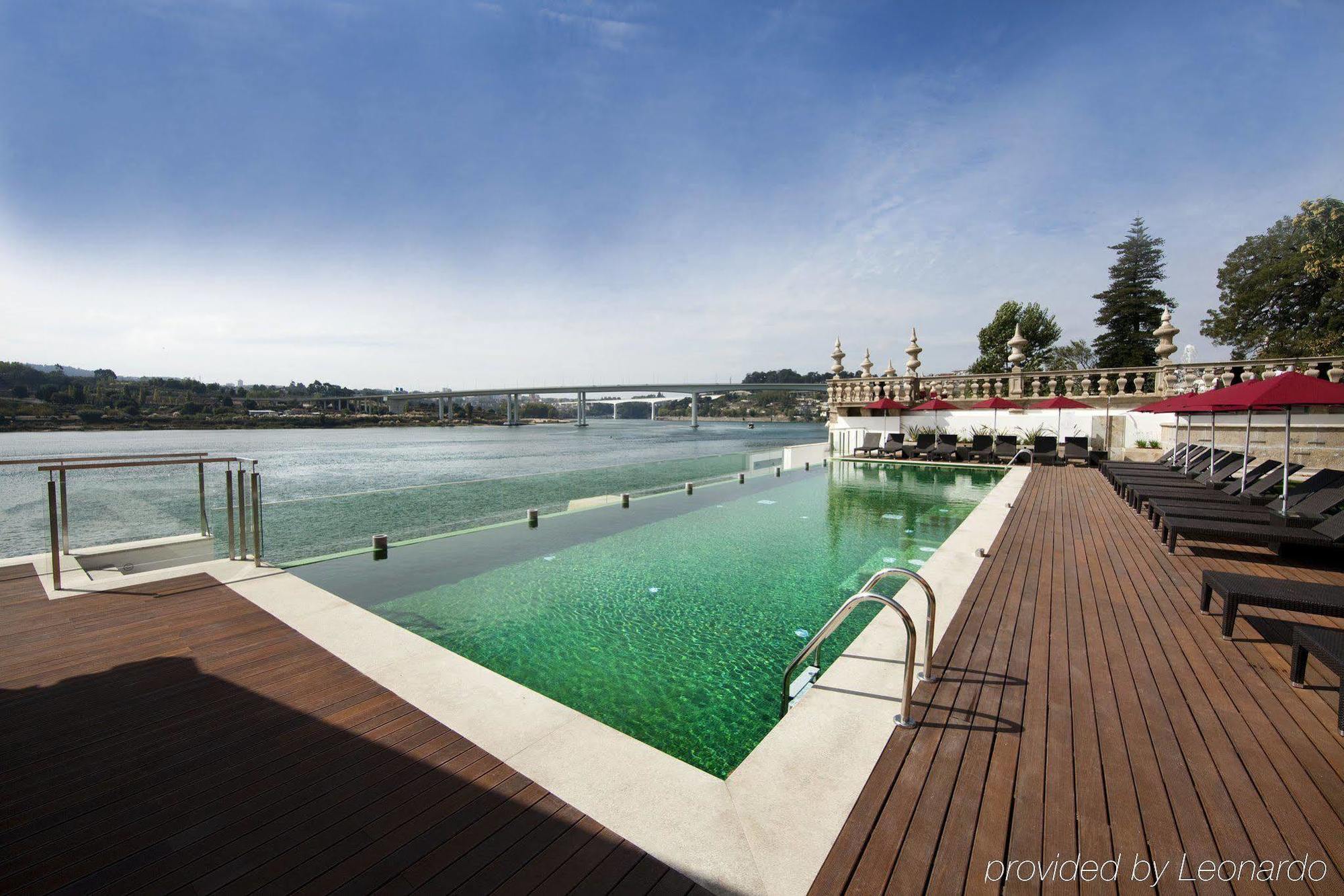 Hotel Pestana Palacio Do Freixo, & National Monument - The Leading Of The World 5*