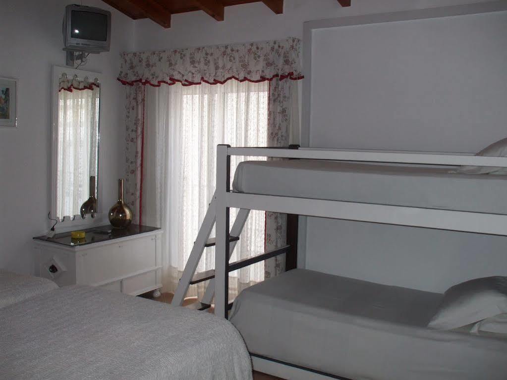 Dinas 3* Lagos
