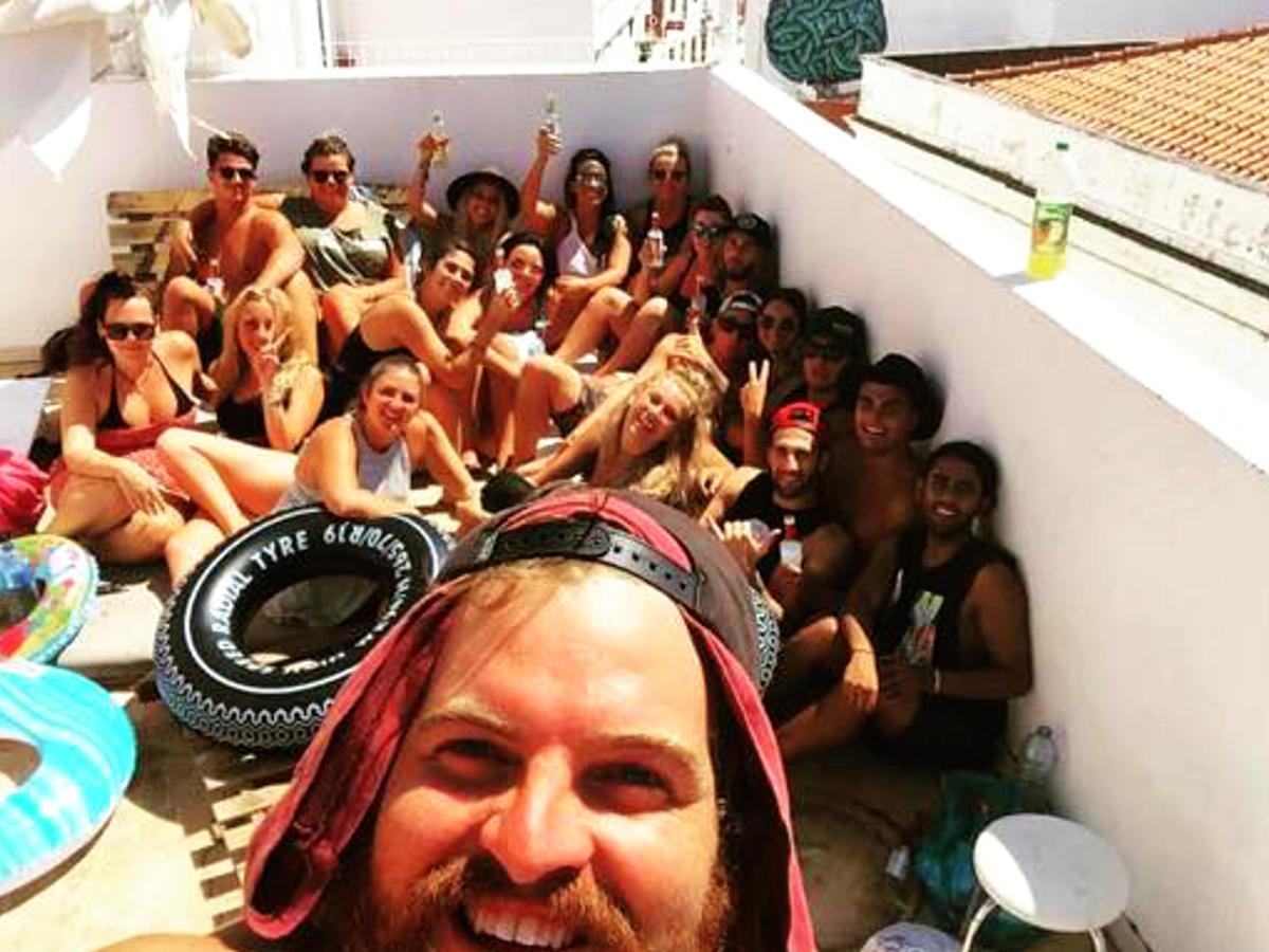 The 17 Party Hostel *
