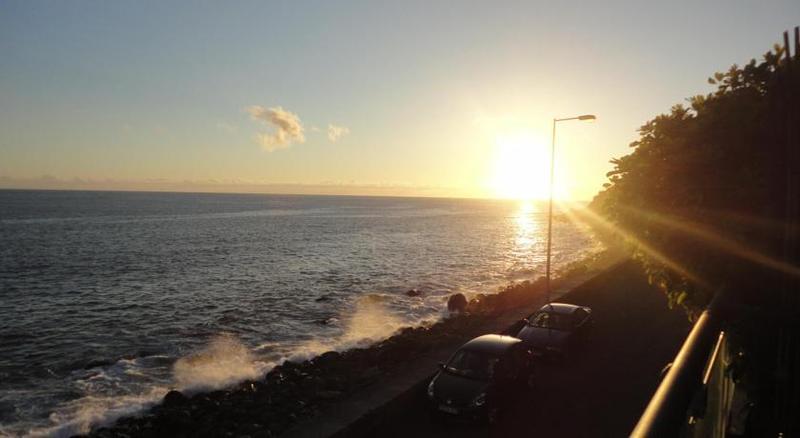 Sea View 4*