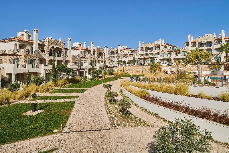 Resort Pine Hills Vilamoura 4*