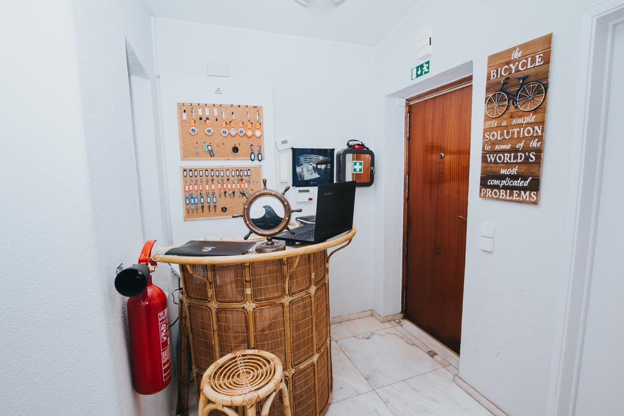 Hostel 7 Waves Surf *