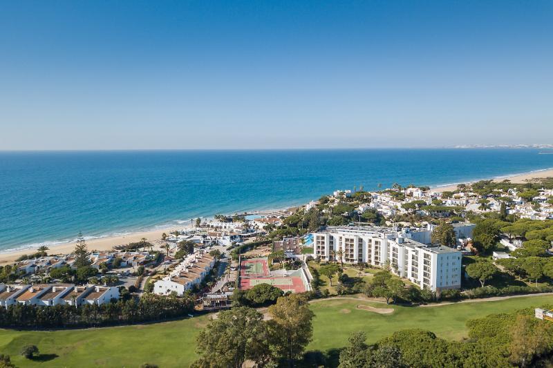 Resort Dona Filipa 5*