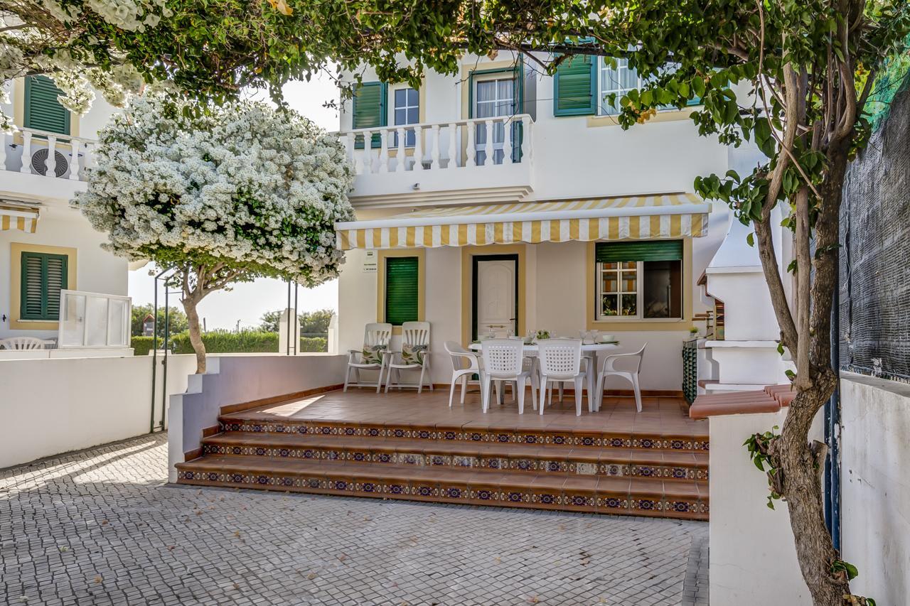 Bougainvilleas - Private Pool And Parking, Nearby *