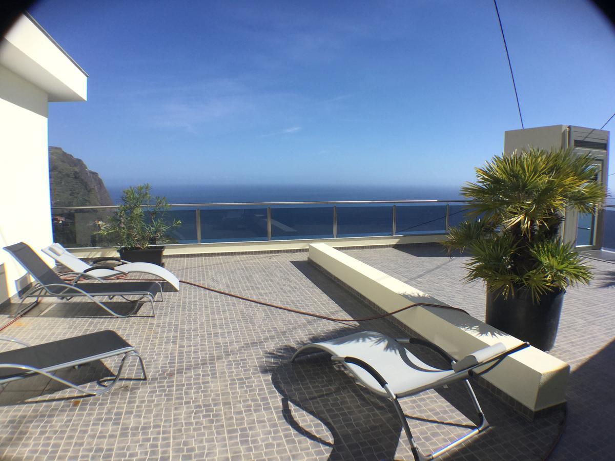 Guesthouse-theview (adults Only) Casa de hóspedes