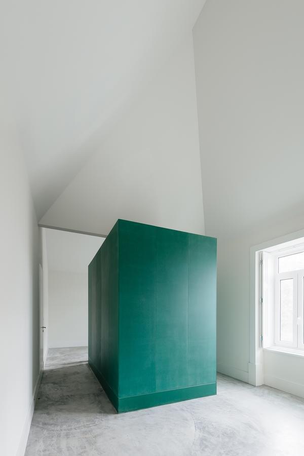 Aktion House * Carcavelos (Lisbon)
