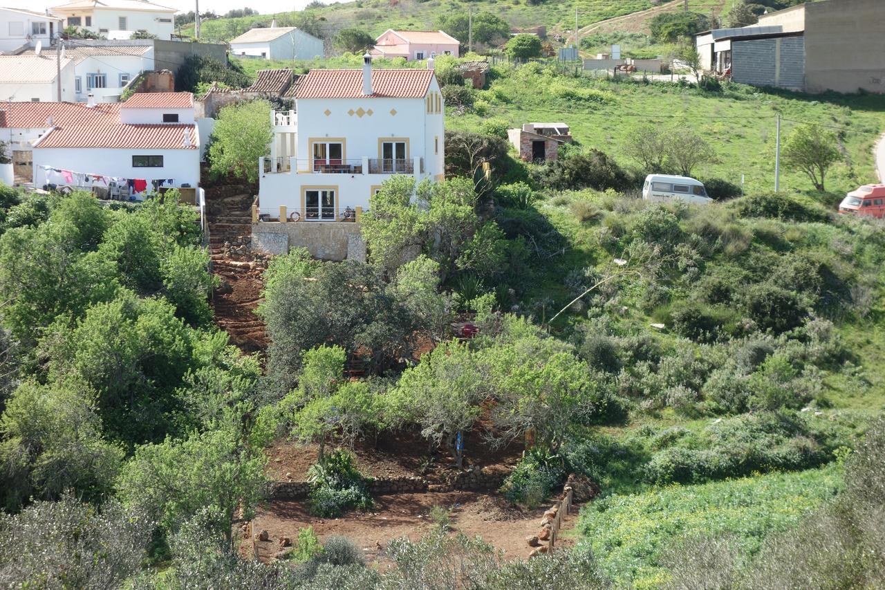 Albergue On The Hill