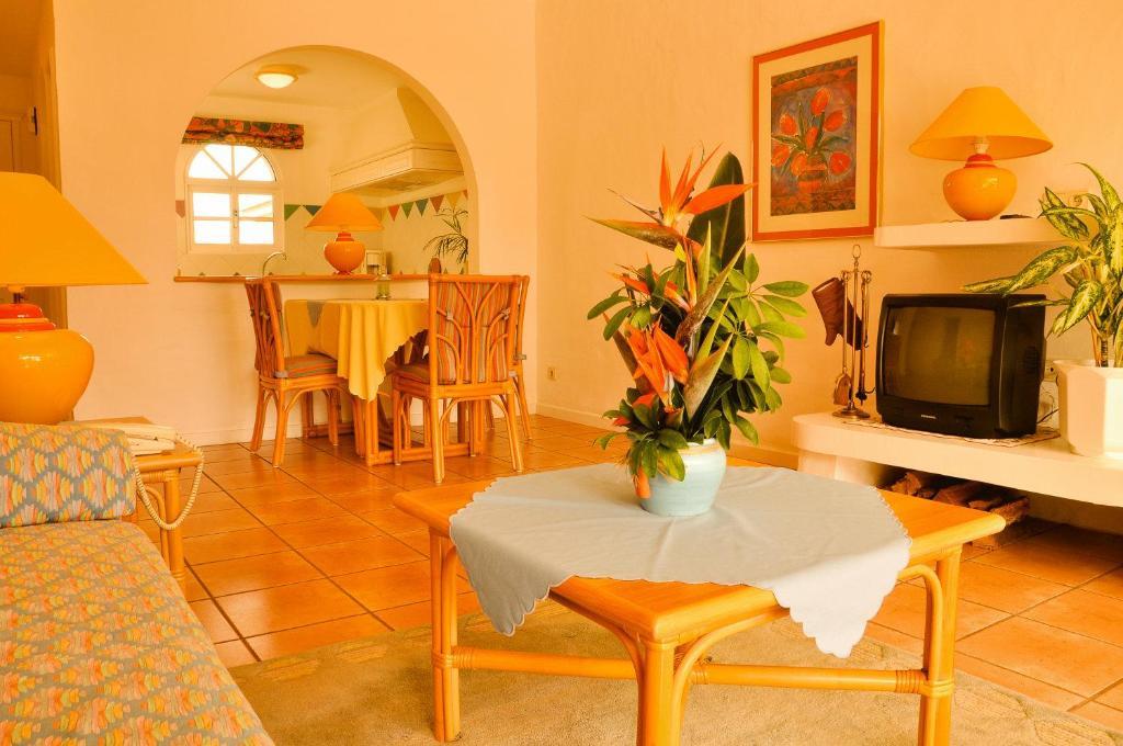Aparthotel Opuntia
