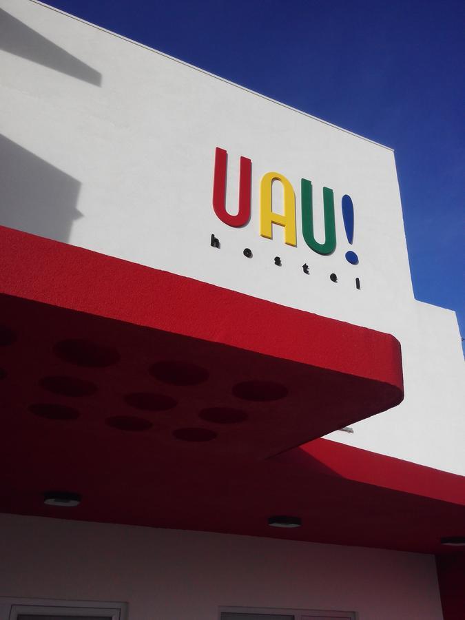 Uau *