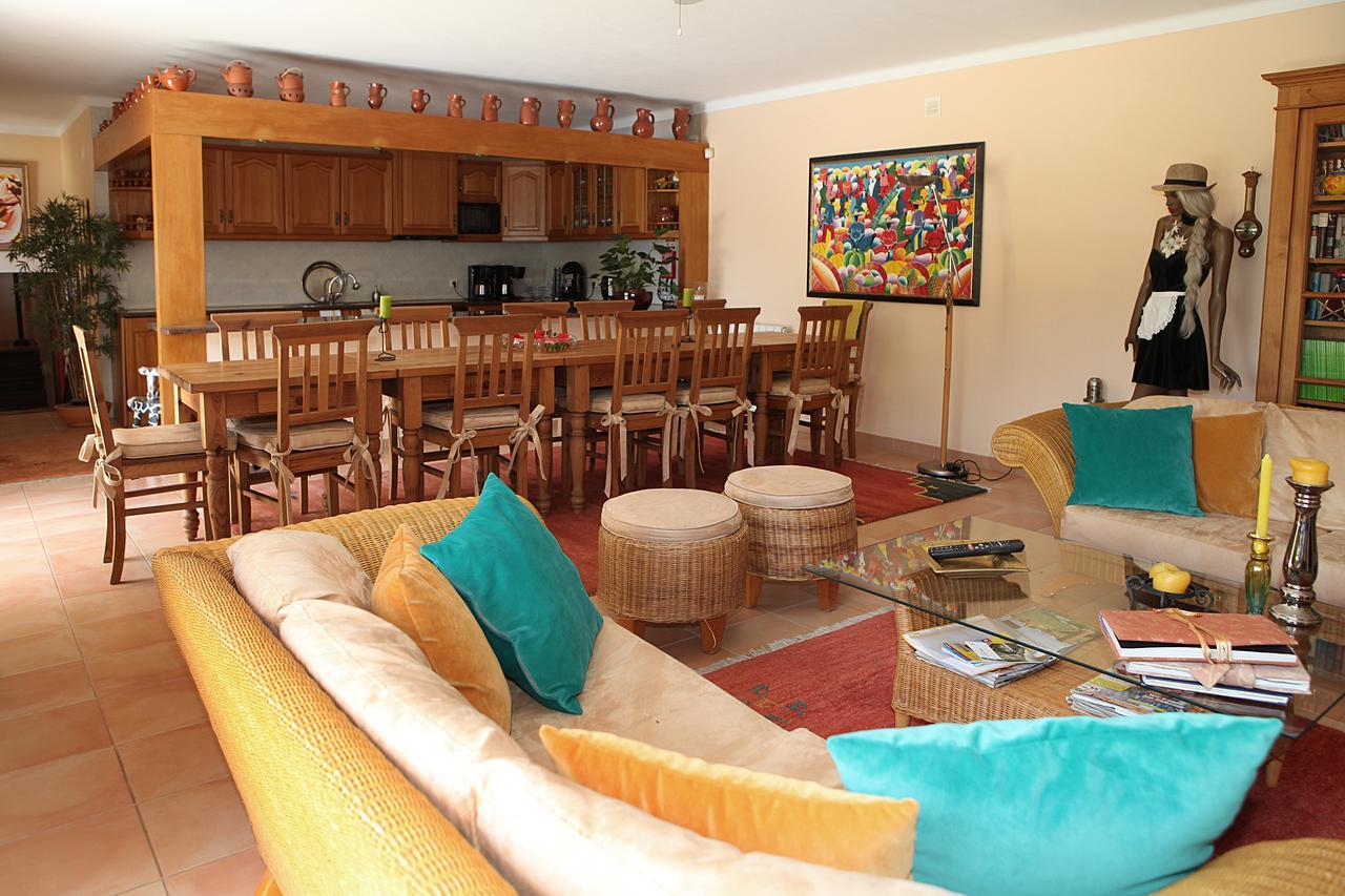 Bed & Breakfast De Sol Sesimbra