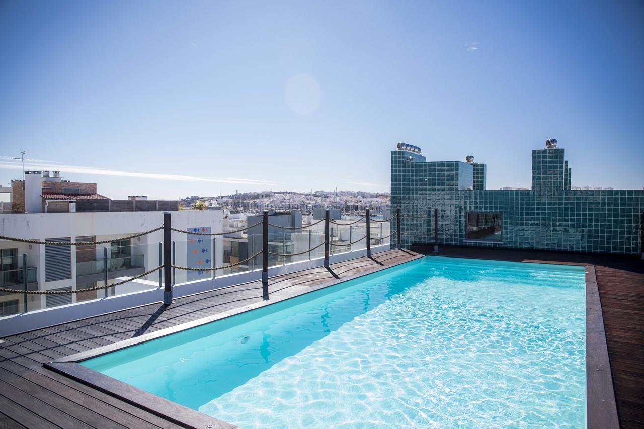 B04 - Luxury 2 Bed W Terrace Pool * Lagos