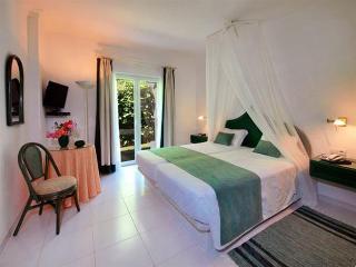Villa Esmeralda Lagos