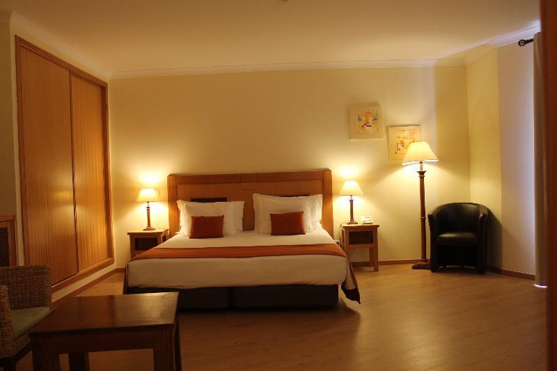 Quinta Dos Poetas Nature Hotel&apartments Pechão