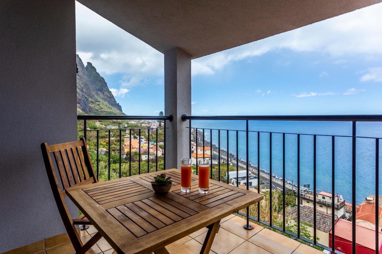 Sea View Aparthotel 4*