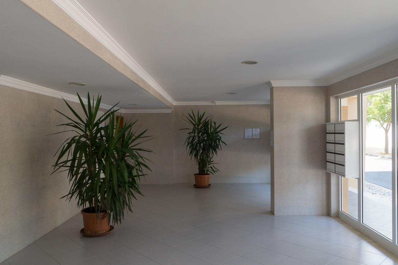 Colina Ferias- Garagem & Wifi Apartment *