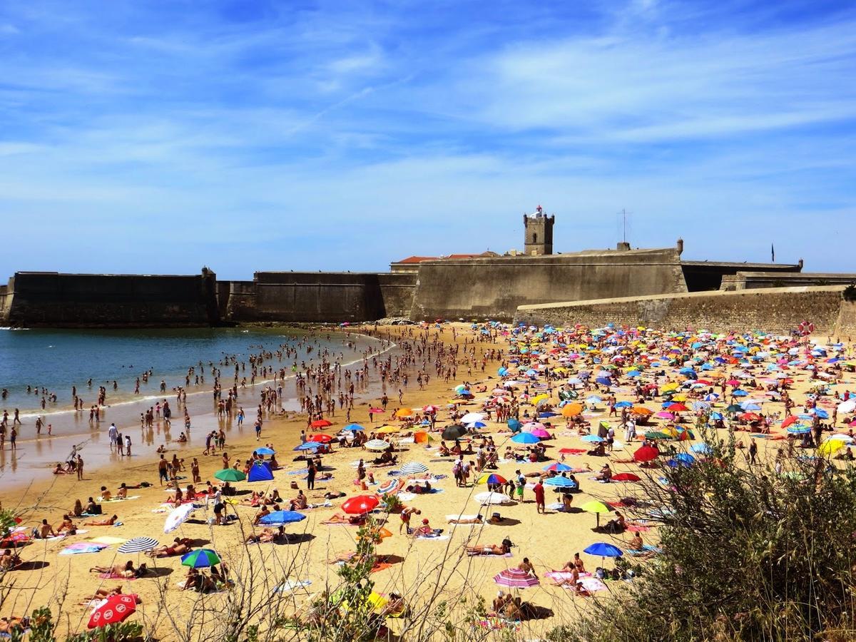 Carcavelos Apartment