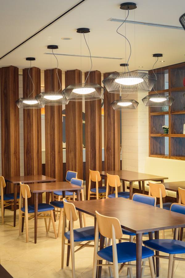 Ap Victoria Sports & Hotel