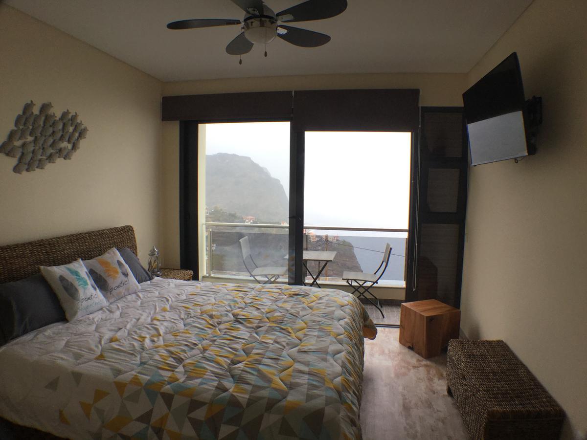 Guesthouse-theview (adults Only) Pensión
