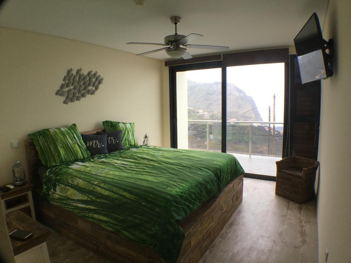 Guesthouse-theview (adults Only) Pensión