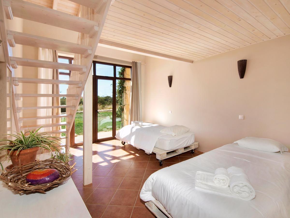 Casa Do Vale Da Lama Ecohotel & Retreat Centre In A Farm Agroturismo