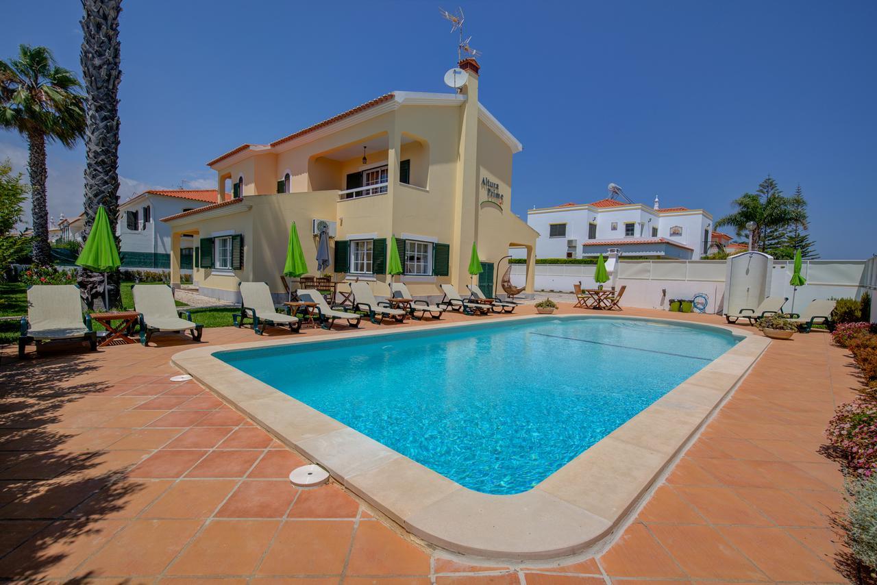 Prime - 5 Suites, Private Pool And Parking, Walk To *