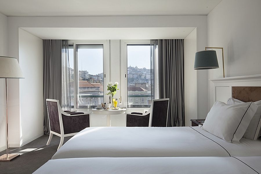 Tivoli Hotel 4*
