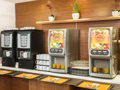 Express Lisbon Airport By Ihg Hotel 3*