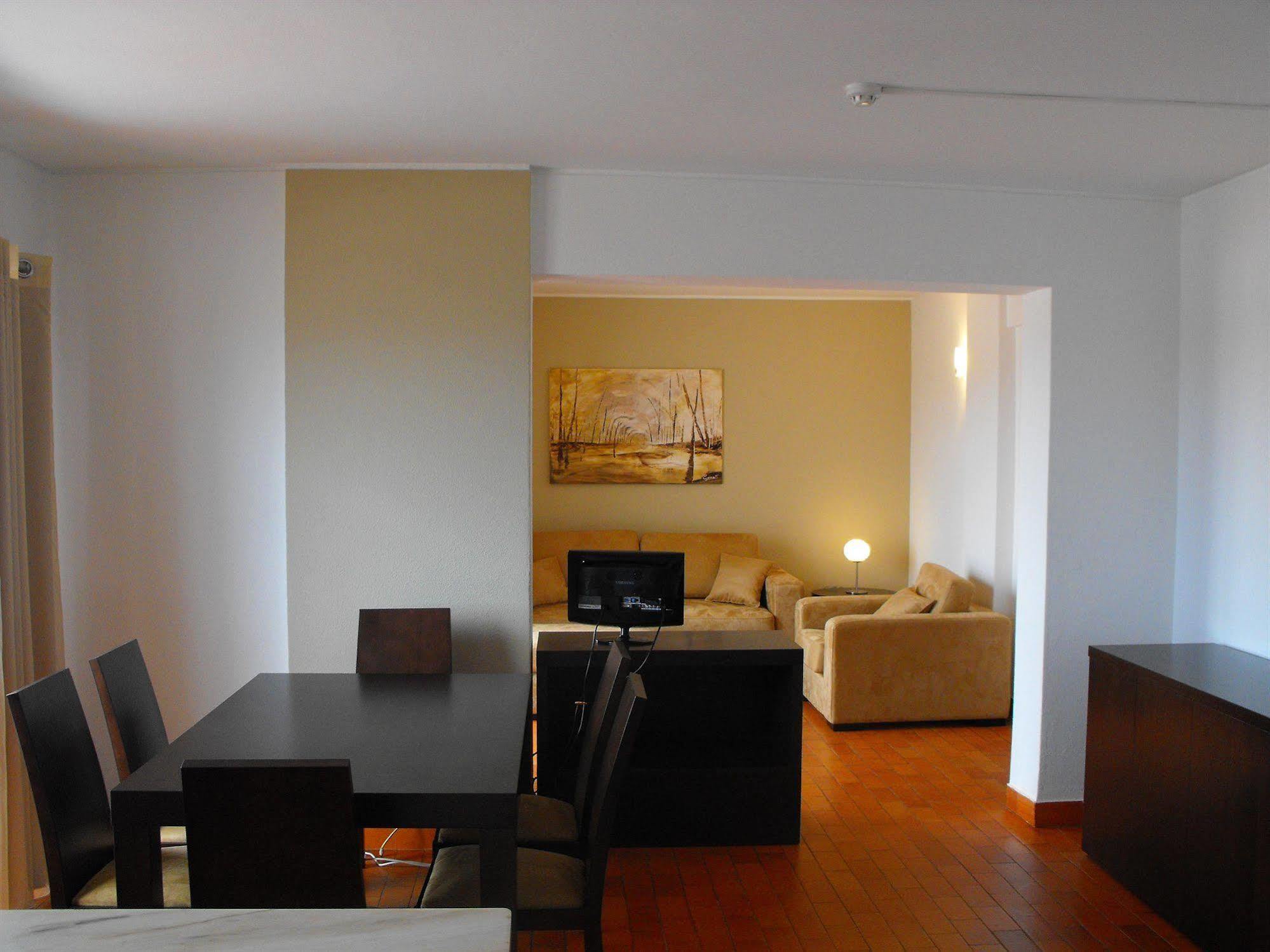Via Dona Ana Apartment