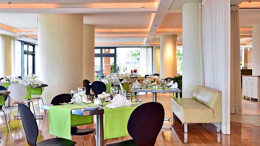 Pestana Promenade Ocean Hotel