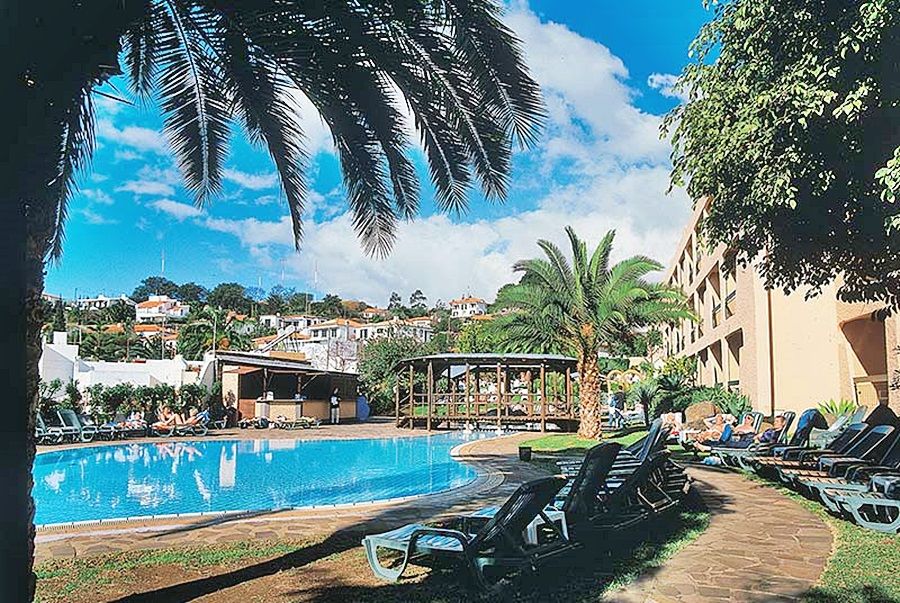 Dom Pedro Garajau Hotel