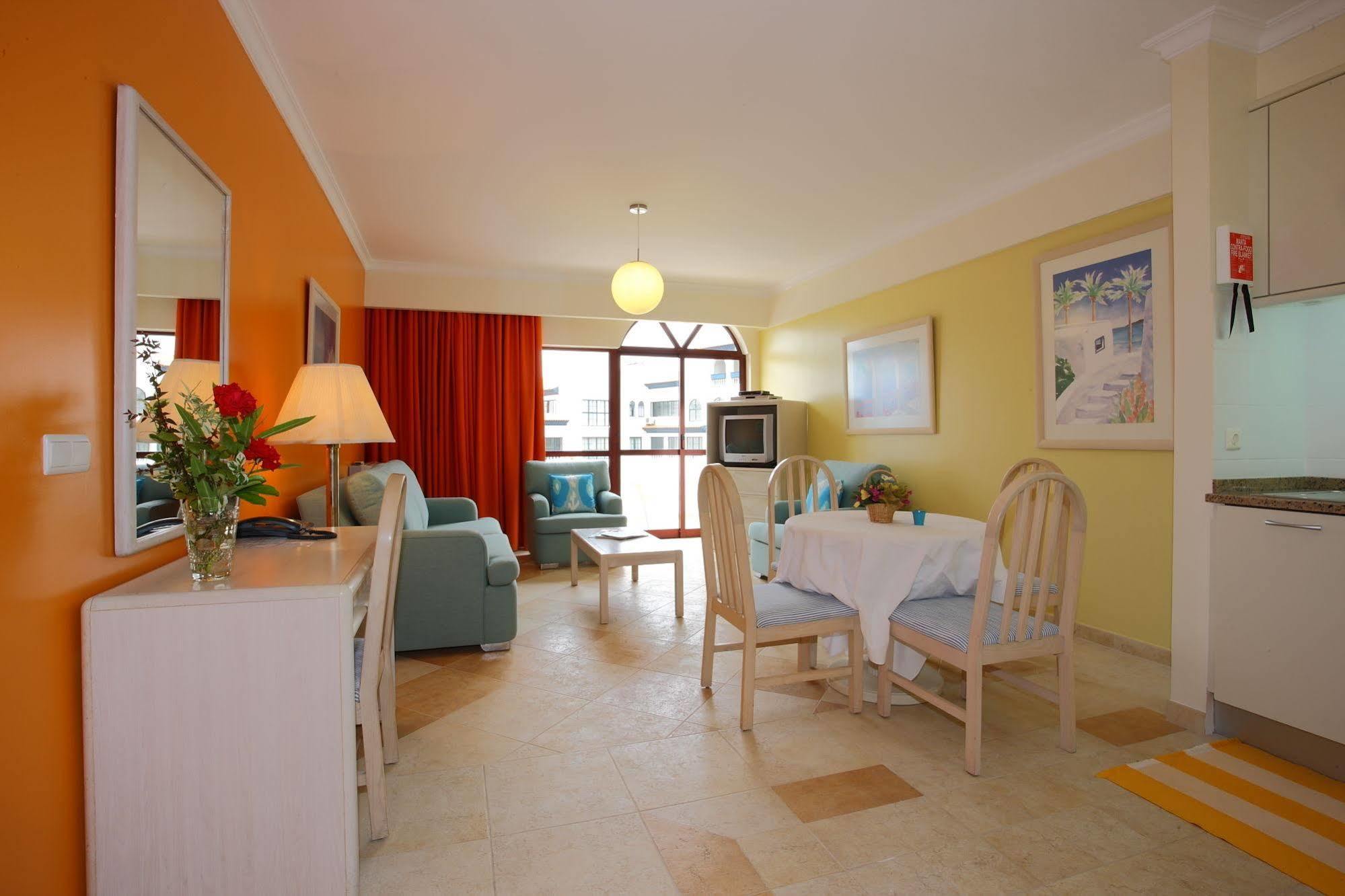 Aparthotel Bay Canico (Madeira)