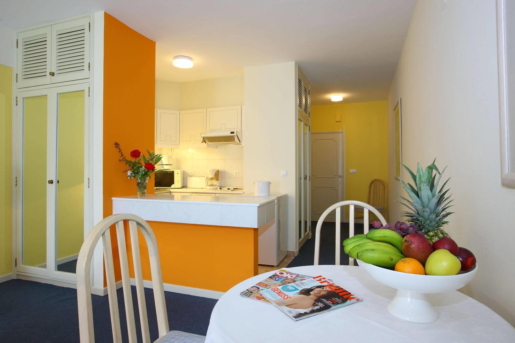 Bay Aparthotel Canico (Madeira)